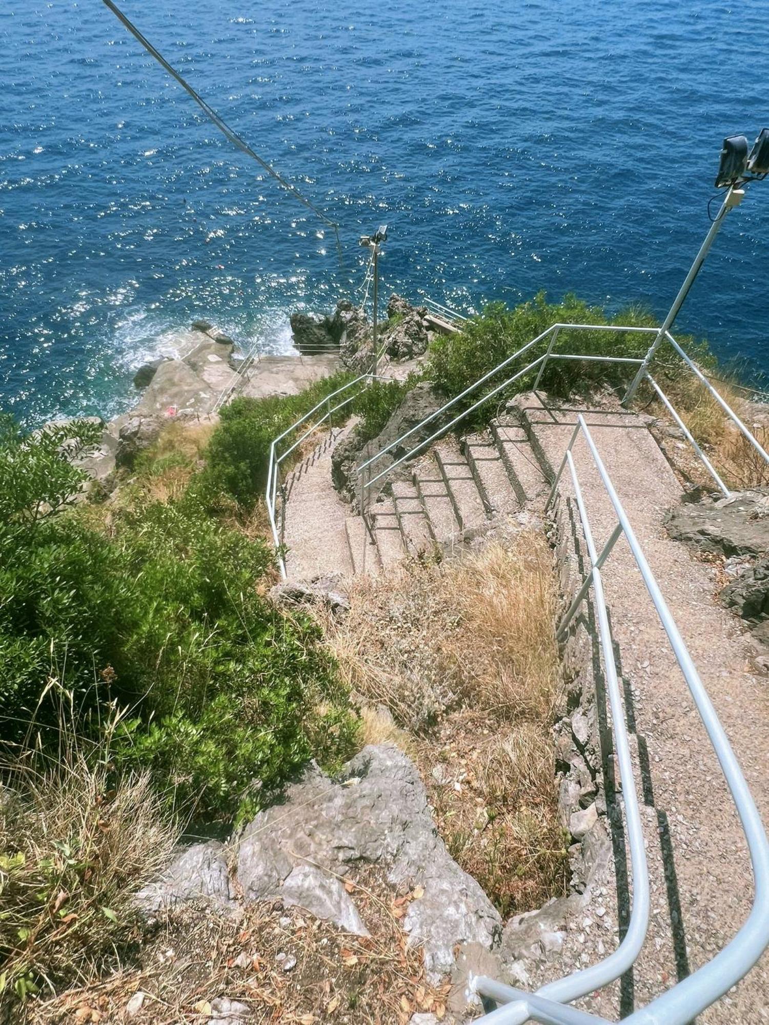 Appartamento Di Raphael Con Discesa Privata Al Mare Amalfi Ngoại thất bức ảnh