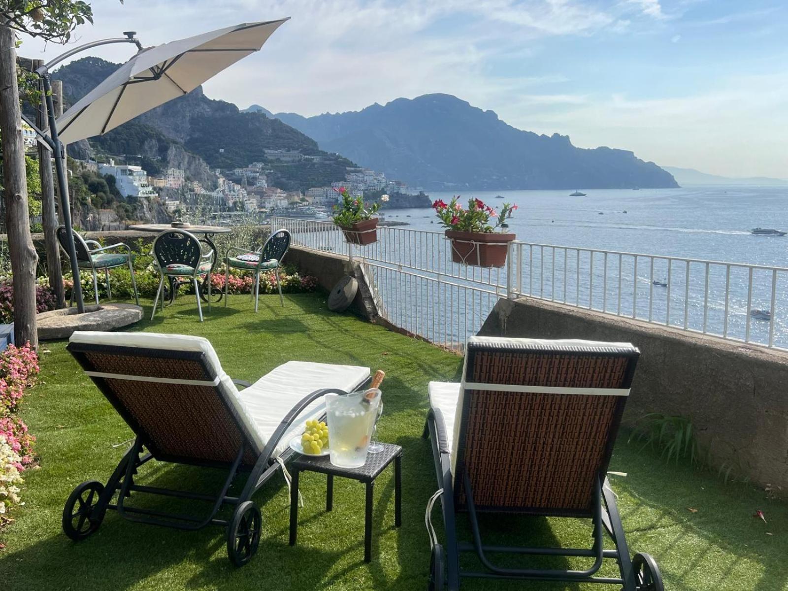 Appartamento Di Raphael Con Discesa Privata Al Mare Amalfi Ngoại thất bức ảnh